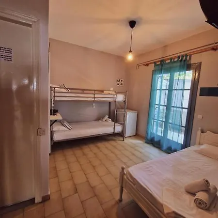 Lacasa Garden Inn *